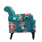 Poltrona Clássica com Tachas Decorativas e Assento com Molas Ensacadas